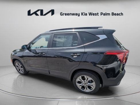 Certified 2024 Kia Seltos S FWD image 5