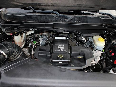 Used 2022 RAM 3500 Big Horn w/ Level C Equiment Group image 32