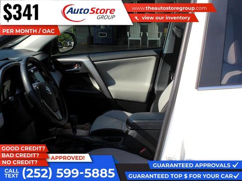 Used 2018 Toyota RAV4 XLE FWD image 12