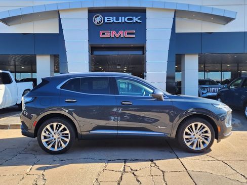 New 2026 Buick Envision Avenir image 3