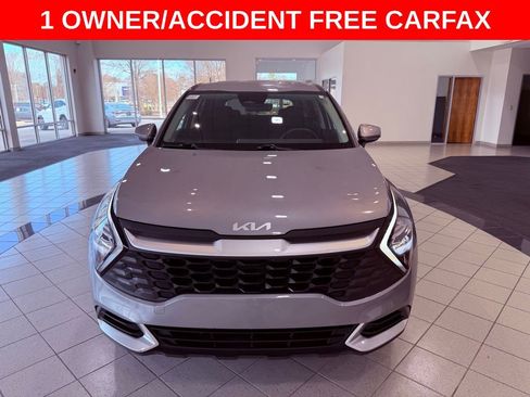 Used 2023 Kia Sportage LX image 2