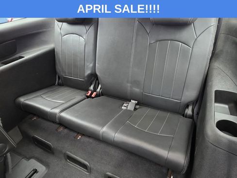 Used 2014 GMC Acadia SLT image 16