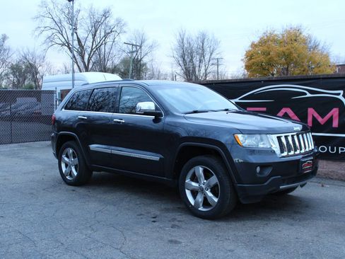 Used 2012 Jeep Grand Cherokee Overland image 4