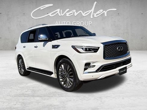 Used 2021 INFINITI QX80 Sensory w/ All-Season Package RWD image 2