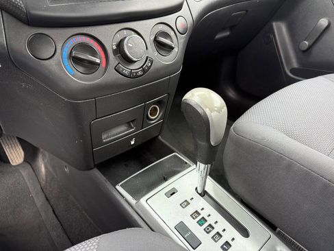 Used 2010 Chevrolet Aveo LT image 22