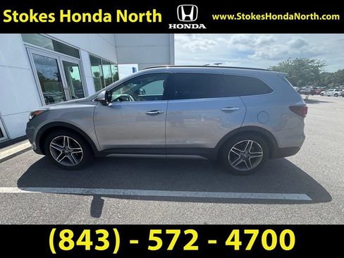 Used 2017 Hyundai Santa Fe Limited w/ Cargo Package AWD/4WD image 5