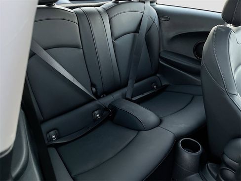 Used 2024 MINI Cooper S image 27