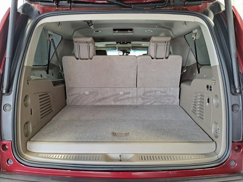 Used 2019 Chevrolet Suburban Premier image 40