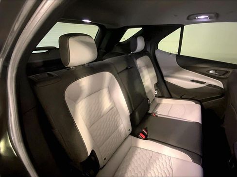 Used 2018 Chevrolet Equinox LS FWD image 23