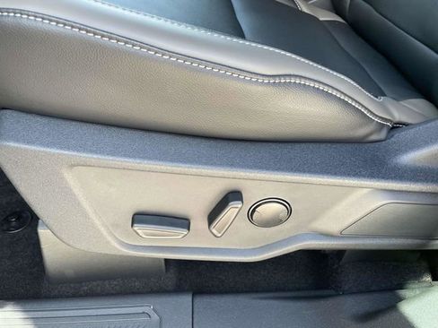 New 2025 Ford Bronco Outer Banks image 8