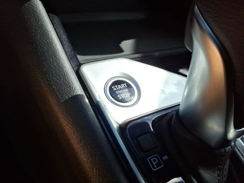 Used 2024 Nissan Altima 2.5 SV image 17