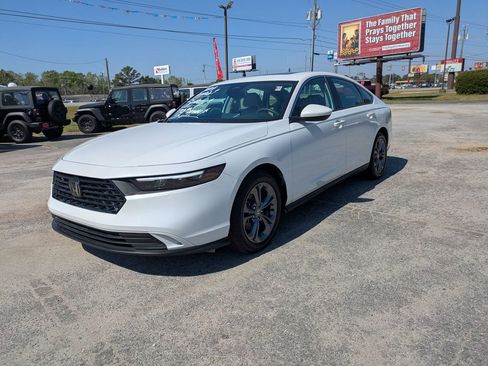 Used 2024 Honda Accord EX image 7