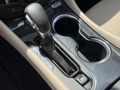 Used 2018 Buick Envision Preferred FWD image 23