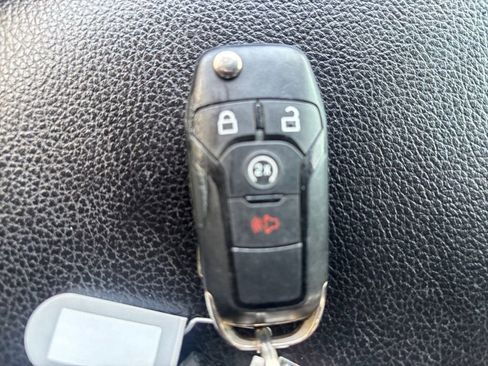 Used 2019 Ford F150 XLT w/ Equipment Group 302A Luxury image 19