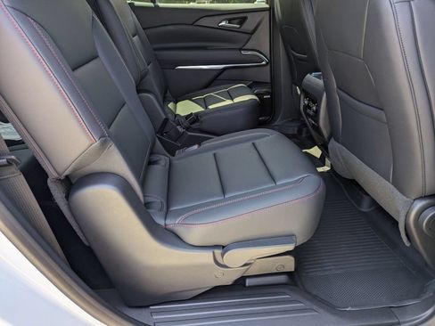 New 2026 Chevrolet Traverse Z71 w/ Enhanced Driving Package AWD/4WD image 37