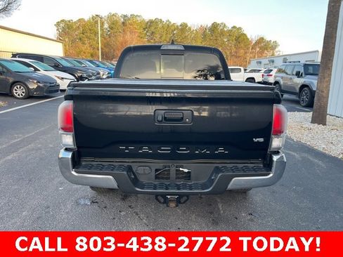 Used 2023 Toyota Tacoma TRD Off-Road image 33