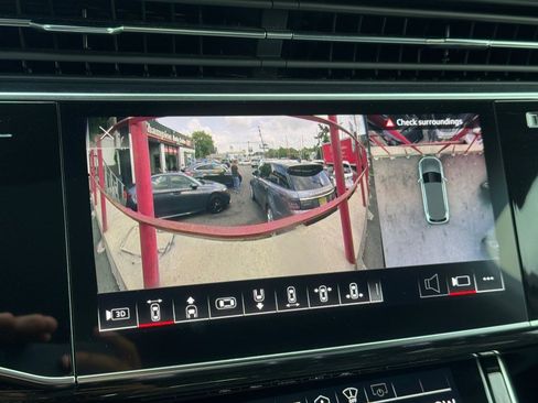 Used 2021 Audi Q7 3.0T Prestige w/ Prestige Package AWD/4WD image 59