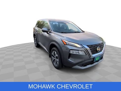 Used 2021 Nissan Rogue SV AWD/4WD image 2