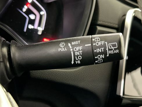 Used 2018 Honda CR-V LX image 27