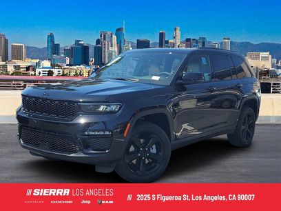 New 2025 Jeep Grand Cherokee Limited w/ Black Appearance Package
