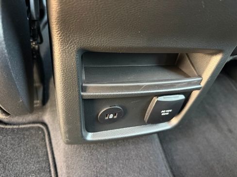 Used 2024 Ford Edge SEL w/ Convenience Package AWD/4WD image 12