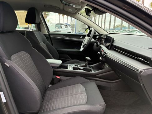 Used 2025 Kia K5 LXS FWD image 36