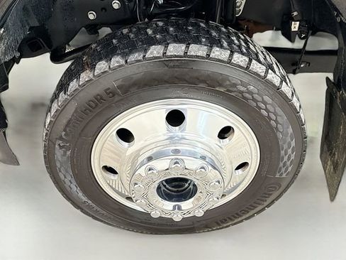 Used 2024 Ford F450 Platinum w/ FX4 Off-Road Package image 33
