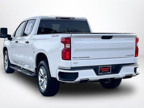 Used 2019 Chevrolet Silverado 1500 Custom w/ Custom Max Trailering Package image 12