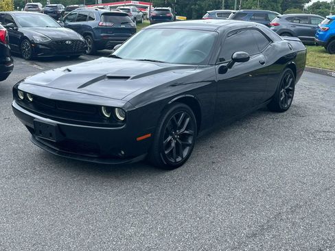 Used 2020 Dodge Challenger SXT w/ Blacktop Package RWD image 2