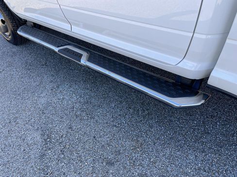 Used 2024 RAM 3500 Big Horn image 33