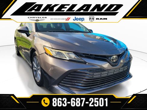 Used 2019 Toyota Camry LE FWD image 1
