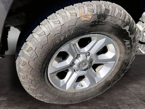 Used 2020 Toyota 4Runner SR5 image 4