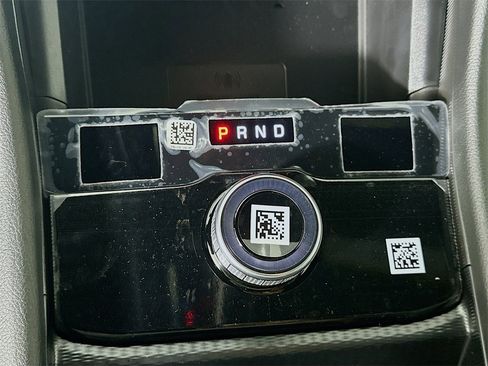 New 2025 Jeep Grand Cherokee Altitude image 12