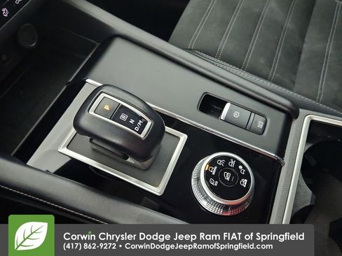 Used 2024 Mitsubishi Outlander SE image 29