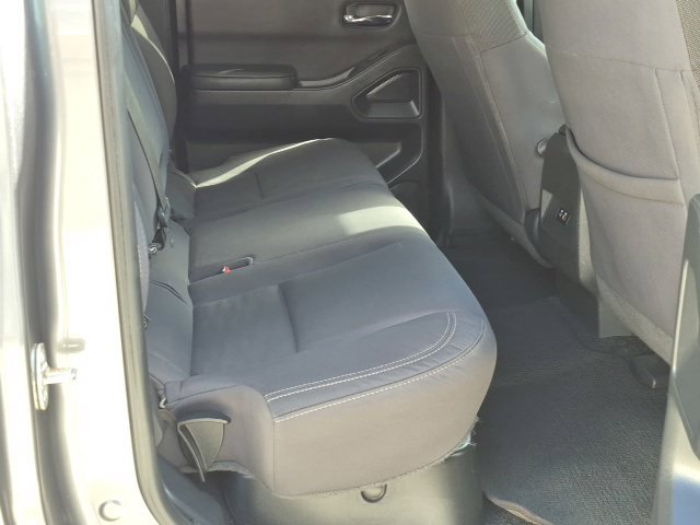Used 2023 Nissan Frontier 4x4 Crew Cab image 20