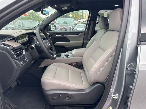 New 2026 GMC Acadia Elevation w/ Elevation Premium Package FWD image 18