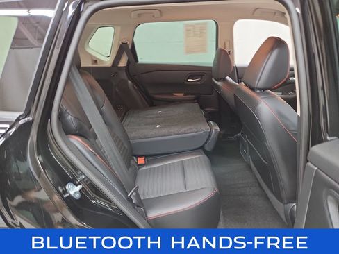 Used 2025 Nissan Rogue SV AWD/4WD image 11