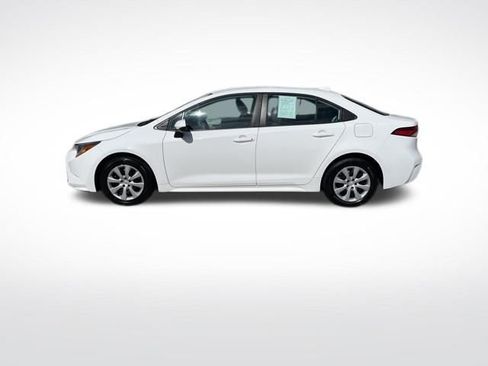 Used 2022 Toyota Corolla LE FWD image 6