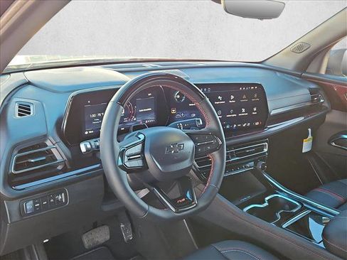 New 2026 Chevrolet Traverse RS image 3