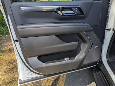 New 2026 Chevrolet Tahoe RST w/ Advanced Technology Package AWD/4WD image 8