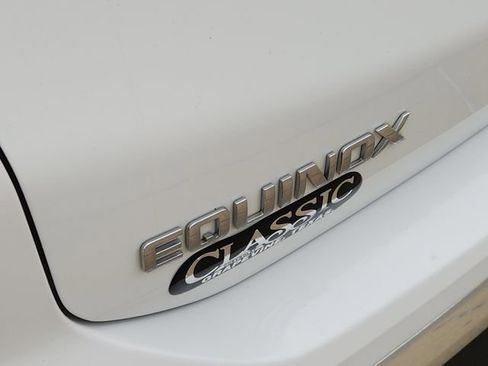 Used 2021 Chevrolet Equinox LT AWD/4WD image 9