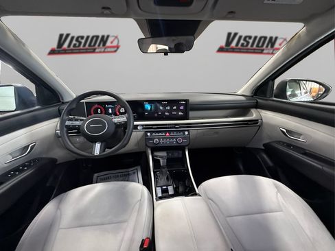Used 2025 Hyundai Tucson SE AWD/4WD image 24