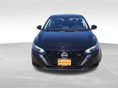 Used 2025 Nissan Sentra SR w/ SR Premium Package FWD image 12