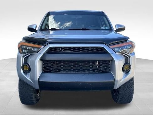 Used 2016 Toyota 4Runner SR5 RWD image 8