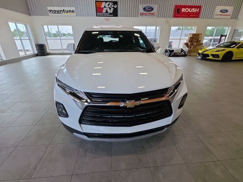 Used 2021 Chevrolet Blazer LT FWD image 3