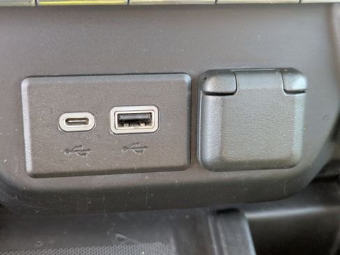 Used 2021 Chevrolet Silverado 2500 LTZ w/ LTZ Plus Package image 21