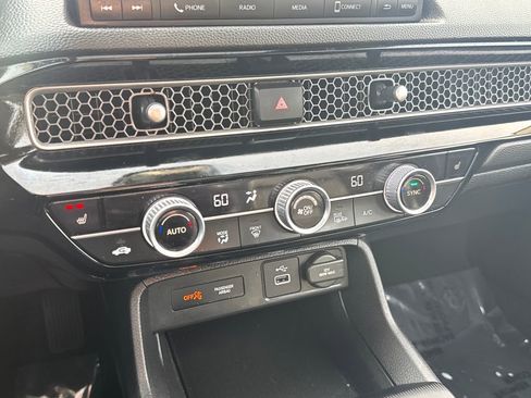 Used 2022 Honda Civic EX-L image 24