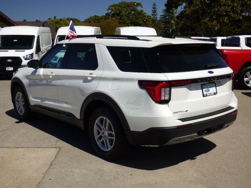 New 2026 Ford Explorer Active w/ Active Comfort Package RWD image 5