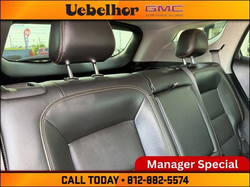 Used 2021 GMC Terrain SLT AWD/4WD image 5