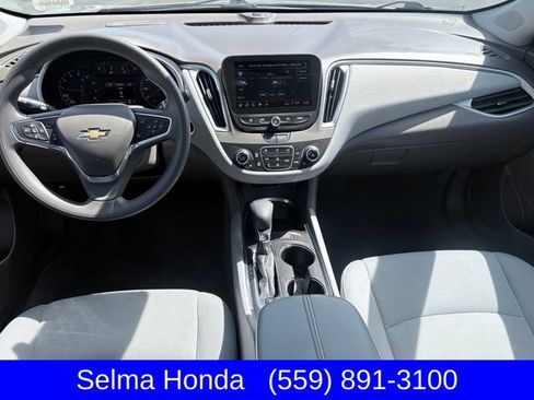 Used 2024 Chevrolet Malibu LT FWD image 9